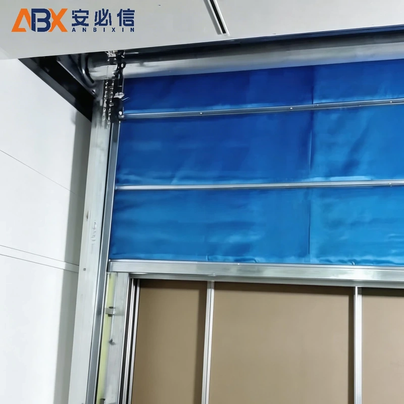黄南藏族背带门